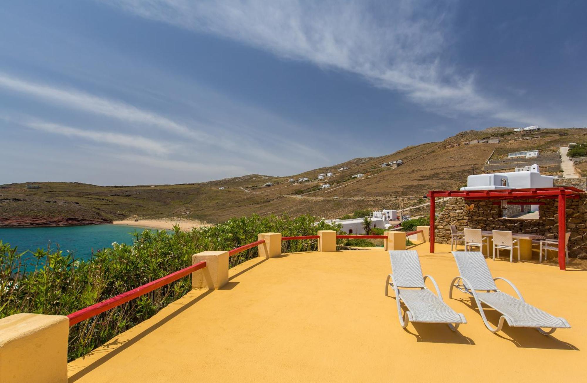 Cosy Three Bedroom In Agios Sostis Ferienhaus