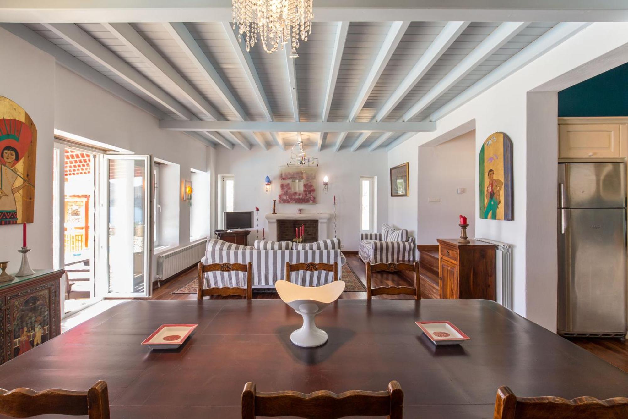 Cosy Three Bedroom In Agios Sostis Ferienhaus